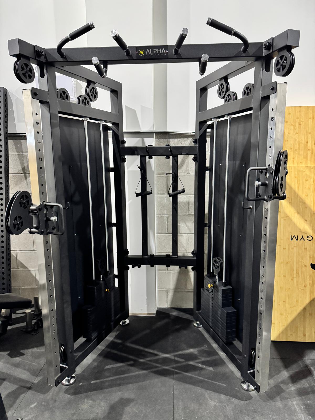 Strength and bodybuilding cage